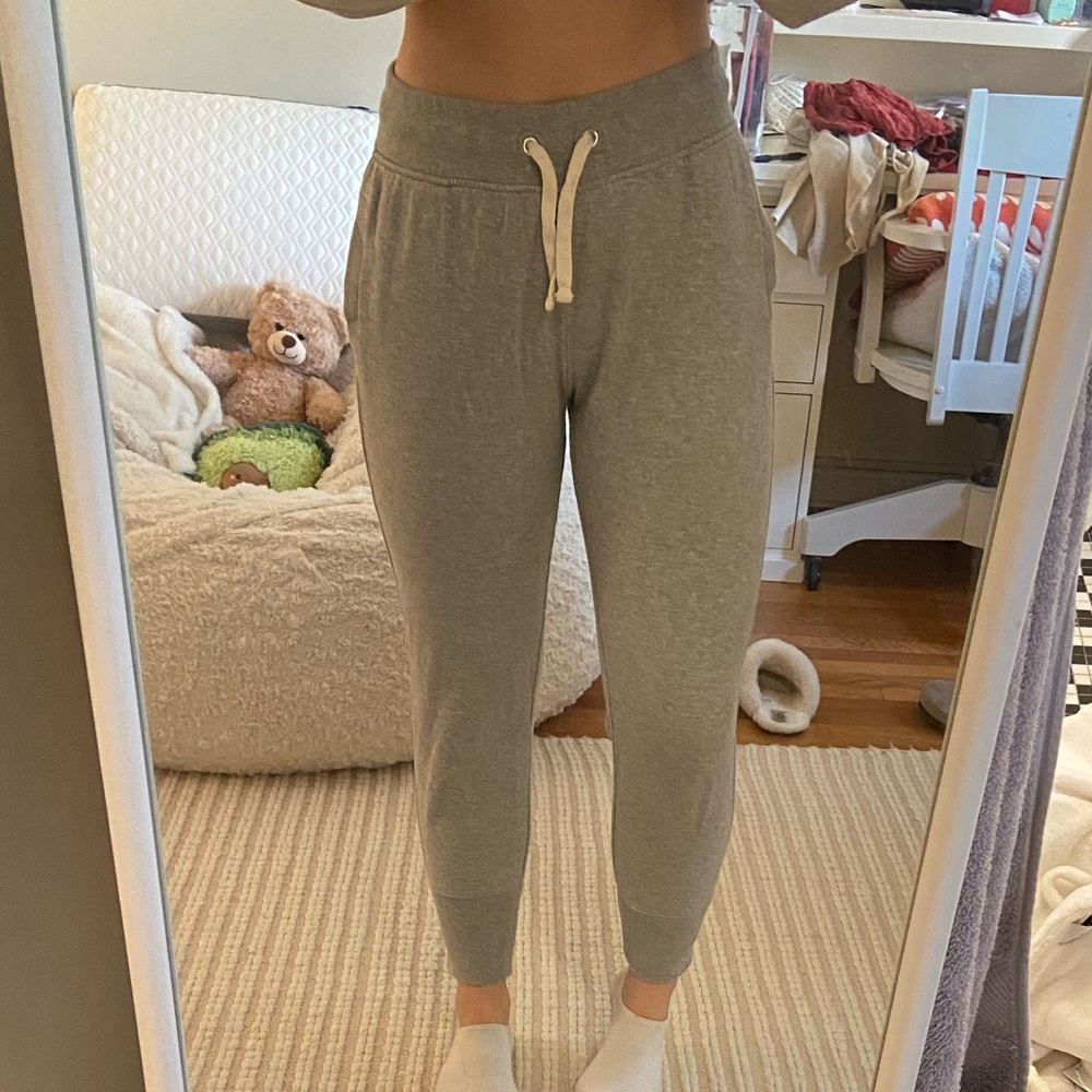 GAP grey joggers - cotton and so soft